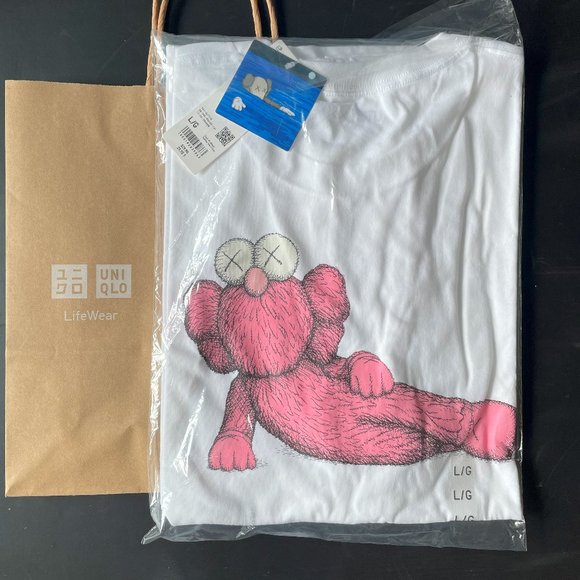 Uniqlo x KAWS Other - Kaws x Uniqlo 2023 White/Pink T-Shirt (Large)